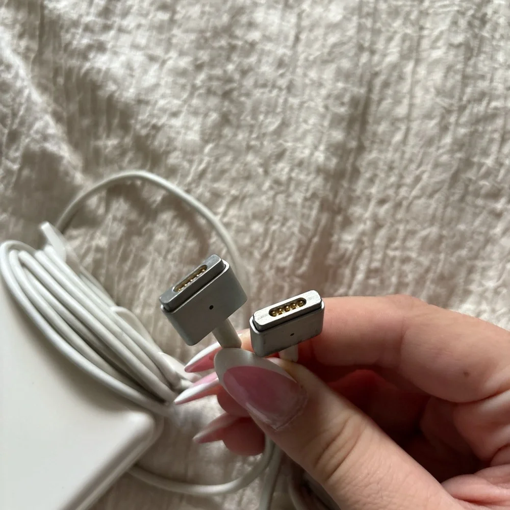 Apple Macbook Chargers